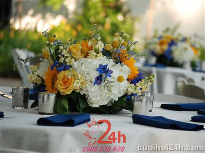 Dịch vụ cưới hỏi 24h trọn vẹn ngày vui chuyên trang trí nhà đám cưới hỏi và nhà hàng tiệc cưới | Hoa để bàn 38
